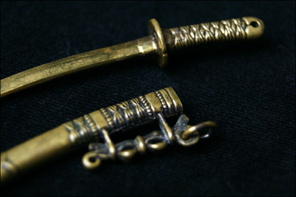 戦国武将シルバーアクセサリー【太刀】